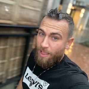 Meet your Posher, Steven